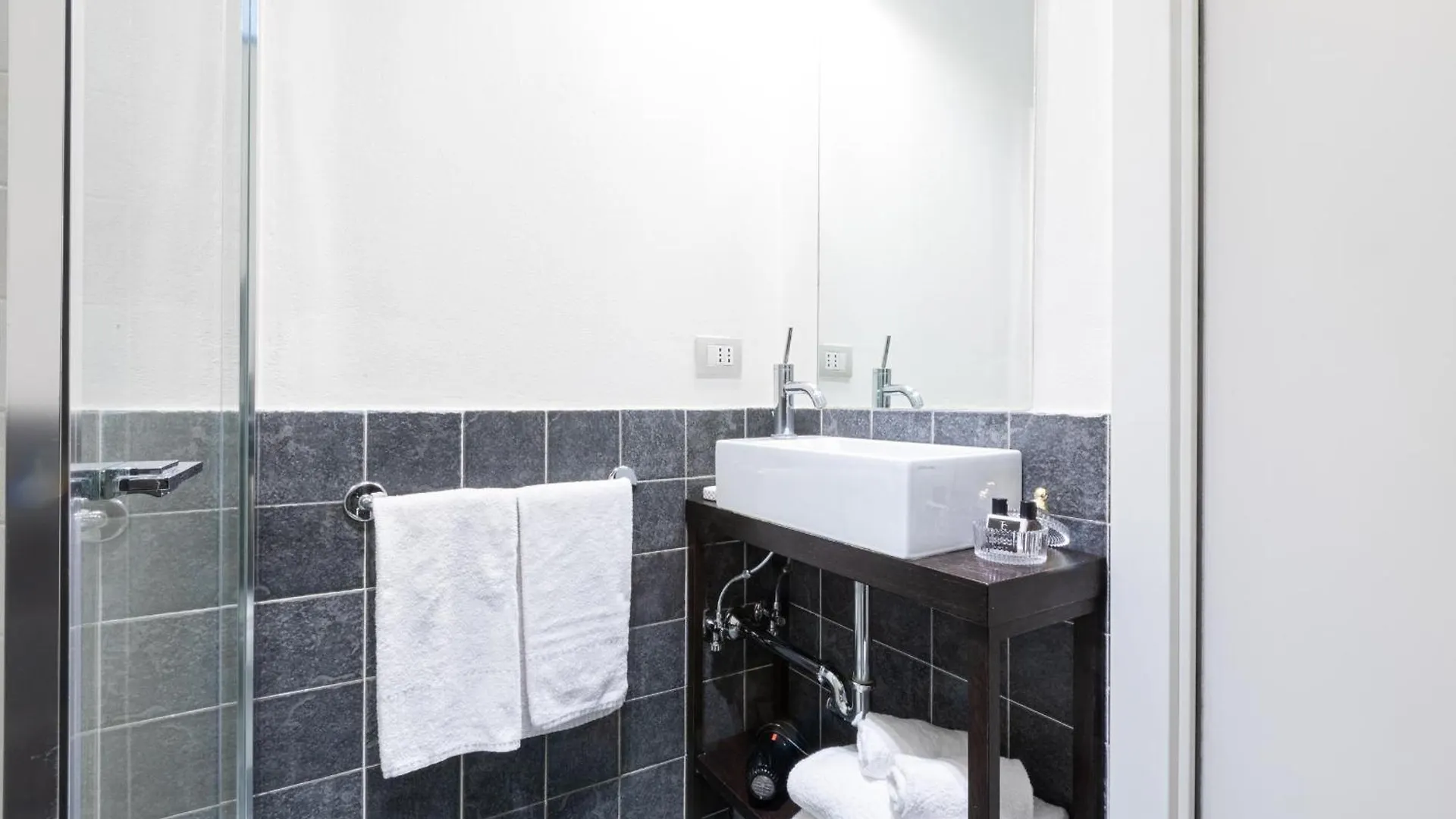 Bicocca Terrace Two Bedroom Apartment -Top Collection 米兰 0*,  意大利